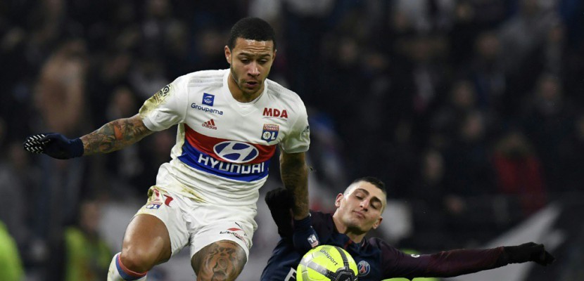 Ligue 1: Réduit à dix et sans Neymar, le PSG battu 2-1 à Lyon