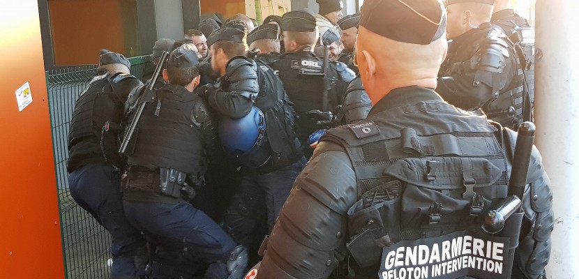 Condé-sur-Sarthe. Blocus des prisons : le conflit continue entre les surveillants et les gendarmes
