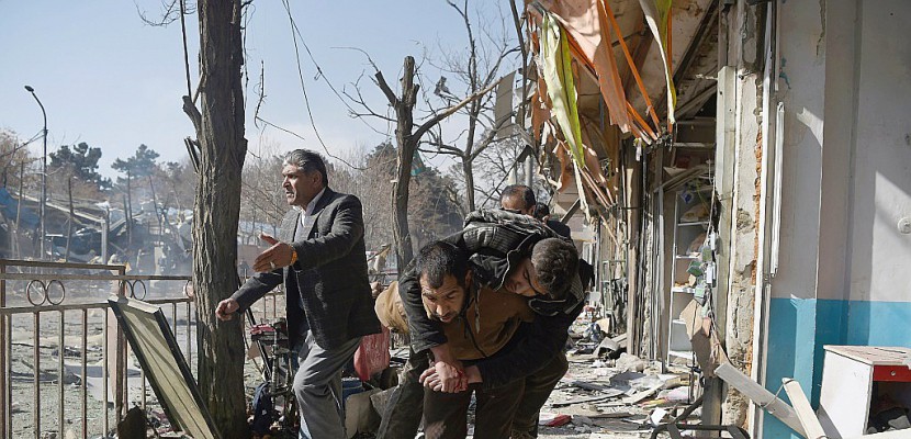 Kaboul: au moins 17 morts dans l'explosion d'une "ambulance piégée"