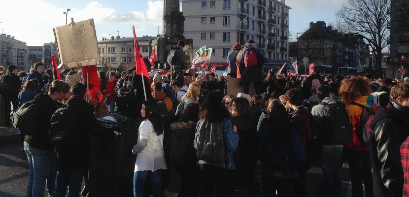 Rouen. Lycéens et enseignants manifestent contre la réforme du bac à Rouen