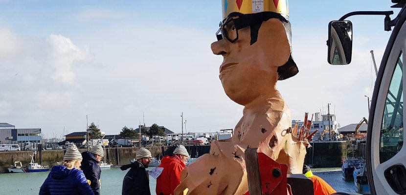 Carnaval de Granville : le roi est mort, place à la bataille de confettis