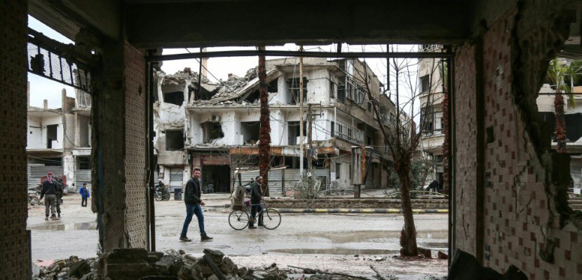 Le régime syrien se prépare à un assaut contre un fief rebelle