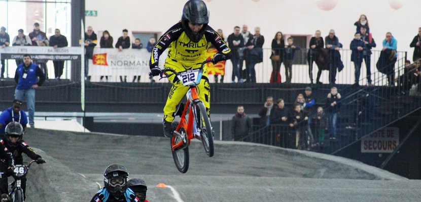 Caen. Spectacle réussi au BMX indoor de Caen ! [Photos]