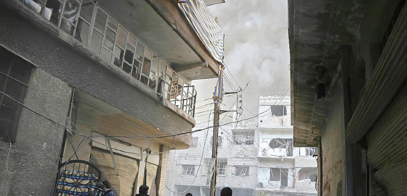 Pluie de roquettes sur un fief rebelle près de Damas, des civils tués