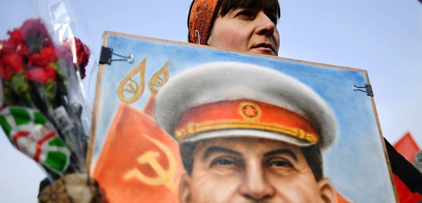 La réhabilitation de Staline avance en Russie