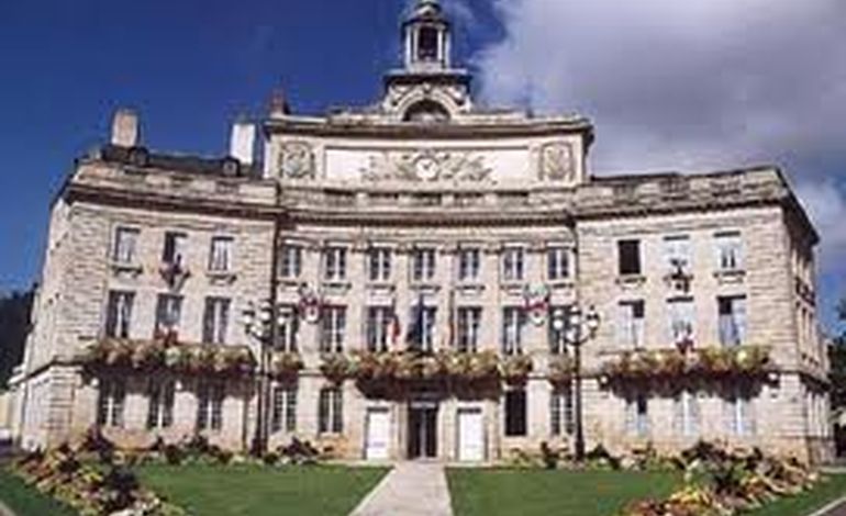 Le conseil municipal d'Alençon vote son budget primitif 2012 pour 44 millions d'euros