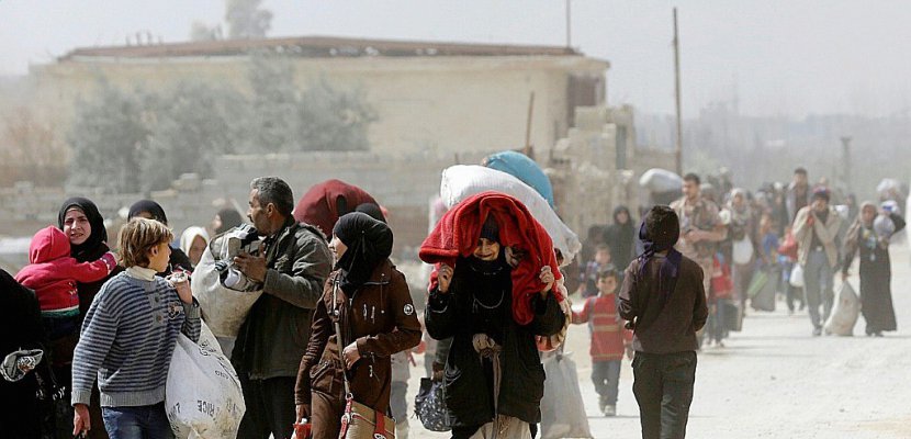 Syrie: des milliers de civils fuient l'enclave rebelle dans la Ghouta (AFP)