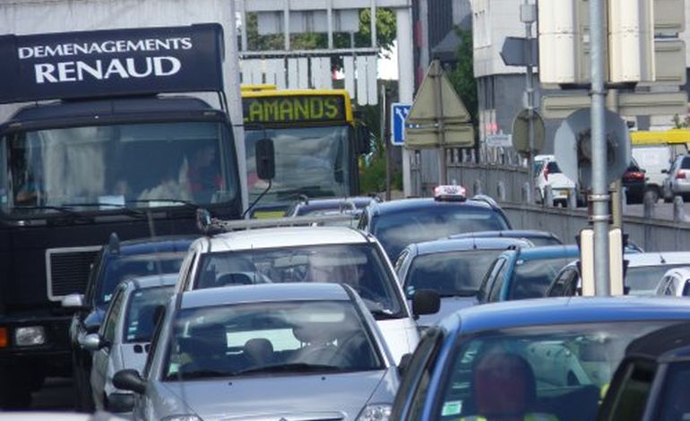 Départs en vacances : les autorités appellent à la prudence sur les routes de Basse-Normandie