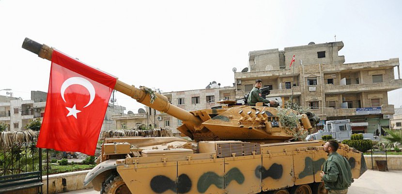 Syrie: l'armée turque dans Afrine, Bachar al-Assad dans la Goutha