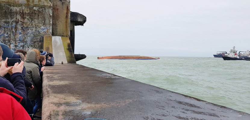 Le-Havre. Le cargo Britannica Hav remorqué avec succès jusqu'au port du Havre [photos / vidéo]