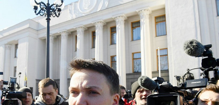 Hier héroïne en Ukraine, Savtchenko retourne en prison