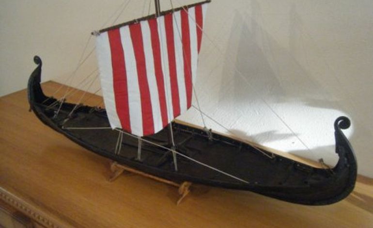 Exposition de maquettes sur l’évolution des bateaux et l’histoire normande de 911 à 2011 à Cherbourg