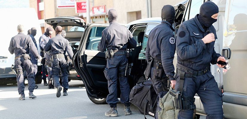 Attaques dans l'Aude: le passage à l'acte de l'assaillant au coeur de l'enquête
