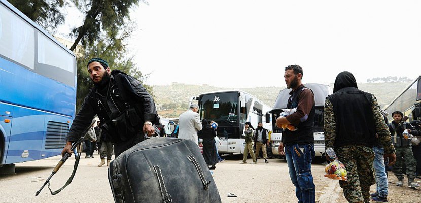 Syrie: les rebelles s'apprêtent à évacuer leur avant-dernière enclave dans la Ghouta