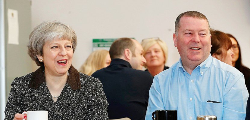 Theresa May part à la rencontre des Britanniques pour parler du Brexit