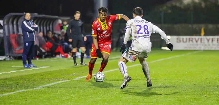 Rouen. Football (Ligue 2): QRM remporte le derby, les supporters du Havre envahissent le terrain... 