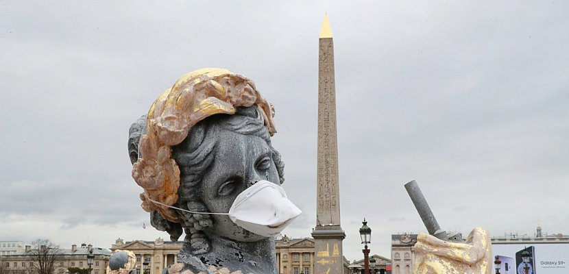 Des statues revêtues d'un masque pour dénoncer la pollution de l'air