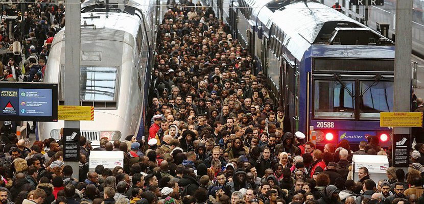 Grève SNCF acte II, le gouvernement prédit des "jours difficiles"