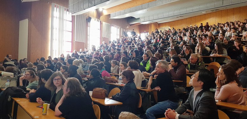 Rouen. Emmanuel Macron à Rouen : manifestation des étudiants