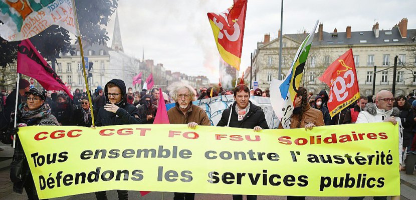Fonctionnaires: sept syndicats appellent à la grève le 22 mai
