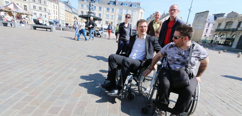 Cherbourg. A Cherbourg, les élus confrontés au handicap... sur le terrain !