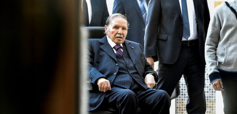 Algérie:Le FLN réitère son appel à un 5è mandat de M. Bouteflika