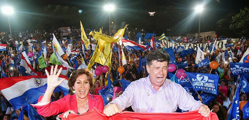 Le Paraguay élit son président, le candidat de droite grand favori
