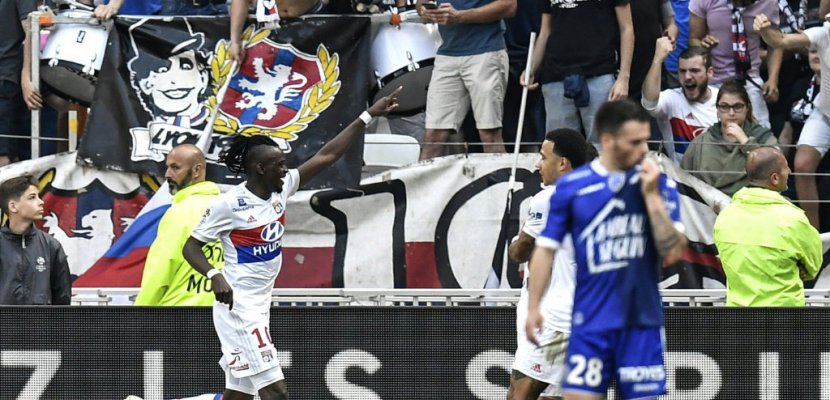 Ligue 1: Lyon conforté, Lille revigoré, Metz condamné