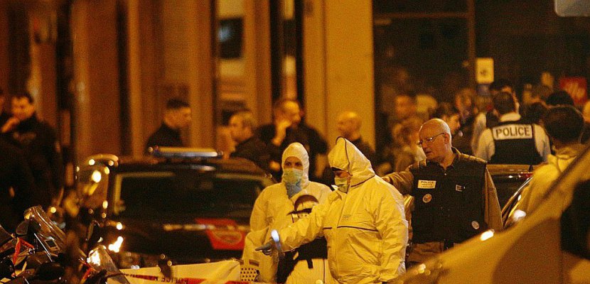 Un passant tué en plein Paris dans une attaque au couteau revendiquée par l'EI