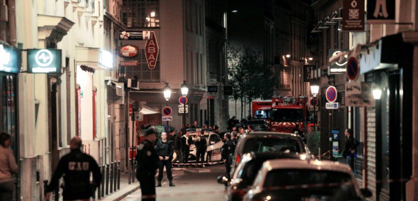 Attaque à Paris: l'assaillant est né en Tchétchénie, ses parents en garde à vue (source judiciaire) sde-tmo/kp