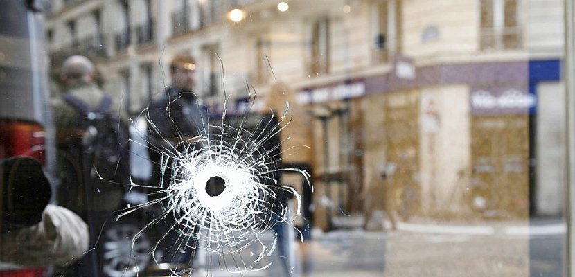 "Il a dit +Allah Akbar+ tout doucement, c'était glaçant": quart d'heure de terreur au coeur de Paris