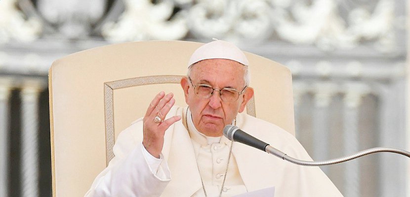 Proche-Orient: le pape "très préoccupé" par la "spirale de violence"