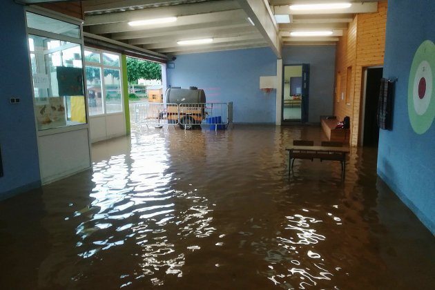 Saint-Pierre-sur-Dives. Orages : inondations en Normandie, des centaines d'interventions