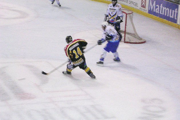 Rouen. Hockey : l'ancien Rouennais Pierre-Édouard Bellemare en finale de la NHL