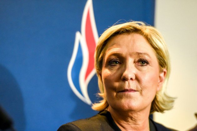 Le parti de Marine Le Pen change de nom, mais garde la flamme identitaire