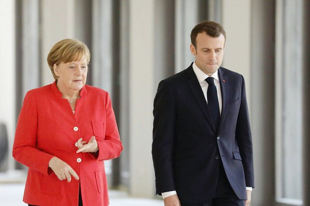 Merkel retrouve Macron en pleine crise migratoire, avant le sommet de l'UE