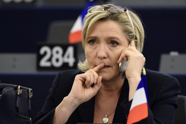 Marine Le Pen doit bien rembourser 300.000 euros au Parlement européen