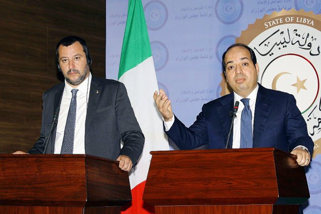 Migrants: Salvini en Libye, attente en Méditerranée