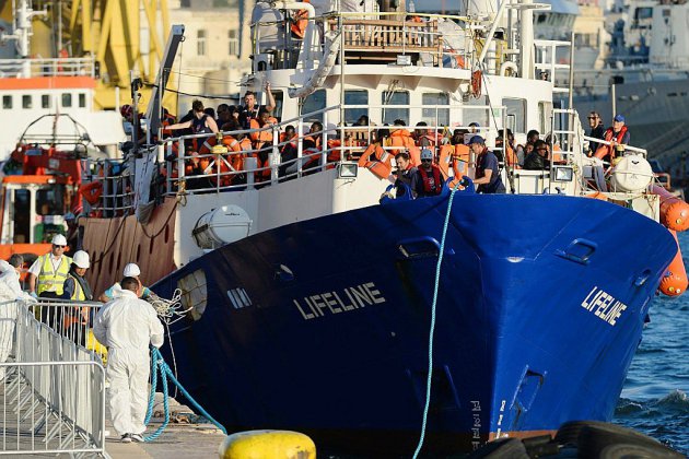 Migrants: L'ONG Lifeline assure coopérer avec les autorités maltaises