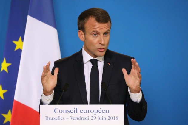 Macron : "La France n'ouvrira pas de centres" d'accueil pour migrants