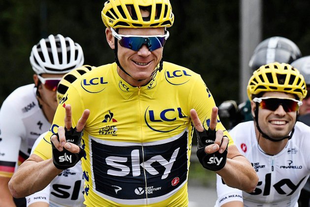 Chris Froome, blanchi par l'UCI, au départ du Tour de France