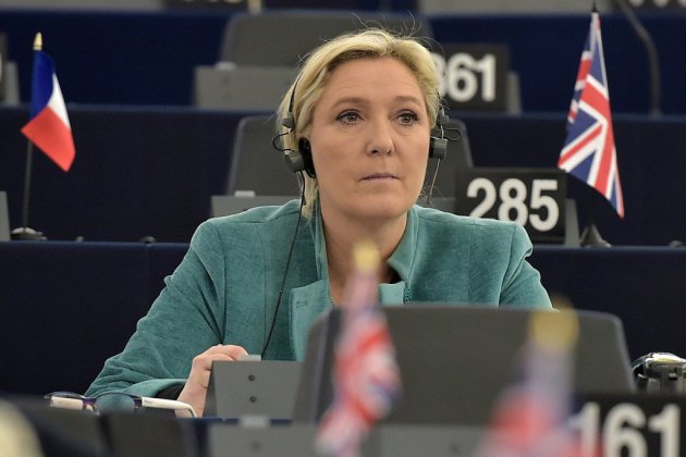Champagne et irrégularités : le groupe de l'ex-FN doit 500.000 euros au Parlement européen
