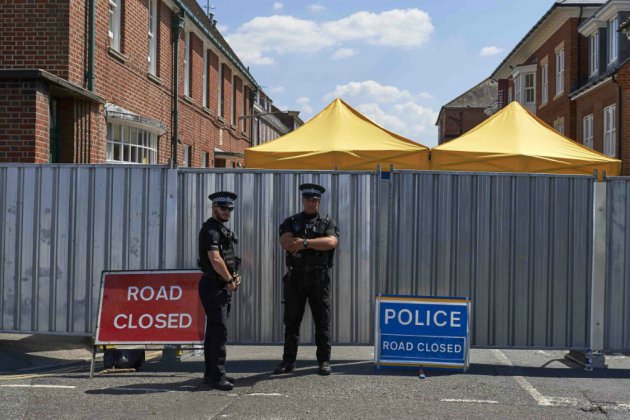 Royaume-Uni: décès de la Britannique contaminée au Novitchok à Salisbury