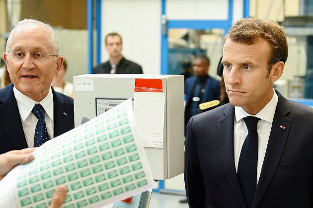En Dordogne, Macron tente d'esquiver l'affaire Benalla