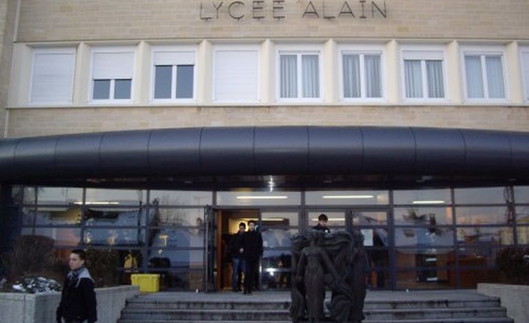 La Conseil d'Administration de Lycée Alain: boycotté