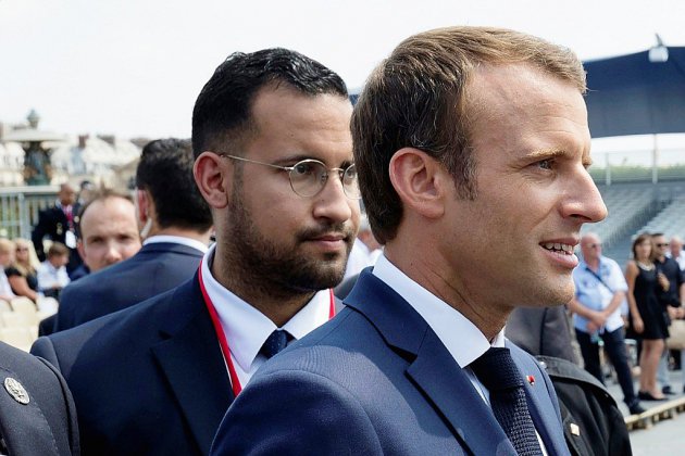 Affaire Benalla: l'ex-collaborateur parle, Macron concentre les critiques