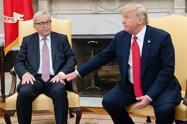 Accord Trump-Juncker: l'UE partagée entre satisfecit allemand et lignes rouges françaises