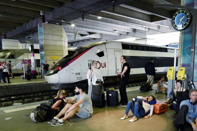 Montparnasse: 2 trains sur 3 assurés, la SNCF demande des indemnisations