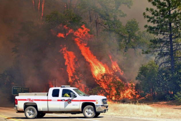 Les incendies s'étendent en Californie, six morts, des milliers d'évacués