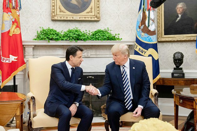 Trump reçoit l'Italien Conte, un Européen proche de ses idées